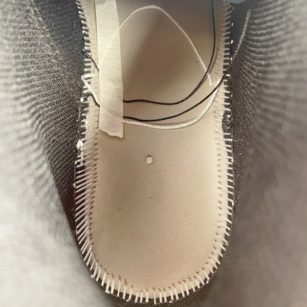 Jordan 1 Mid Arctic Orange Black Toe