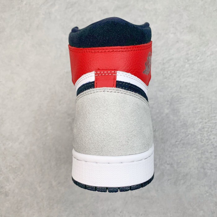 Jordan 1 Retro High Light Smoke Grey