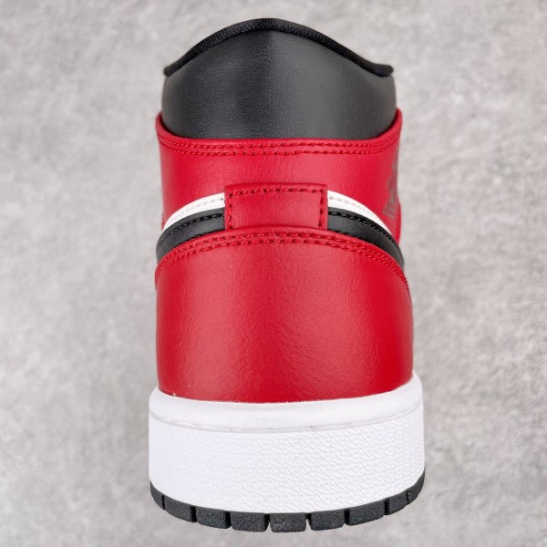 Jordan 1 Mid Chicago Toe