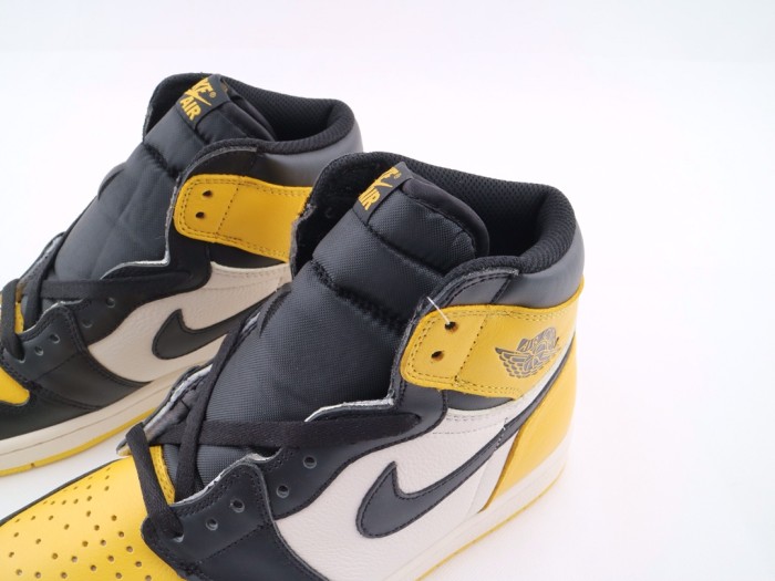 Jordan 1 Mid Yellow Toe Black