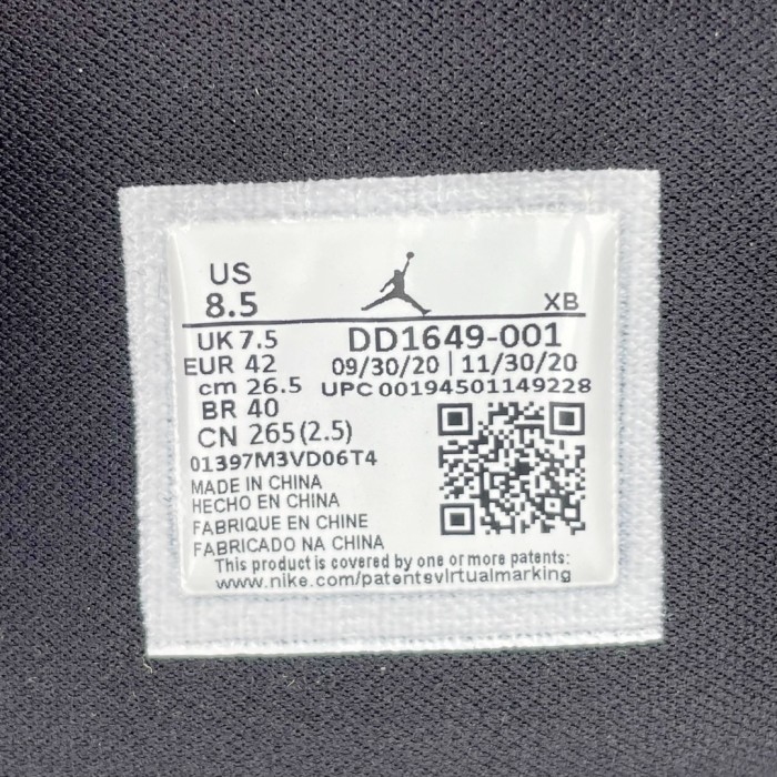 Jordan 1 Mid Carbon Fiber