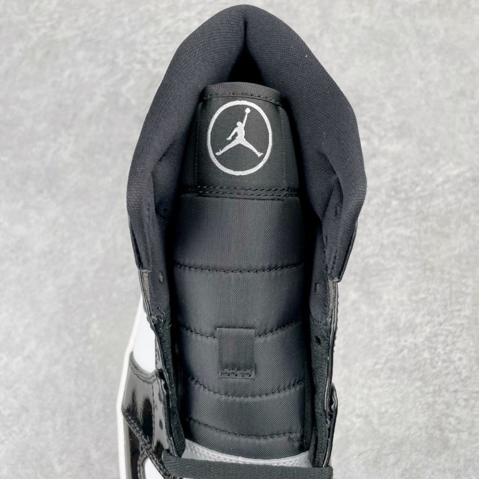 Jordan 1 Mid Carbon Fiber