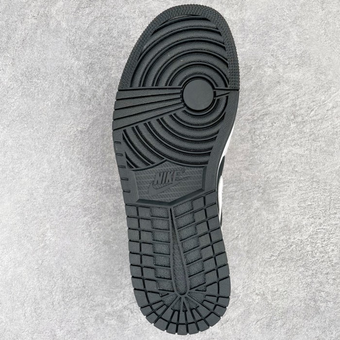 Jordan 1 Mid White Black