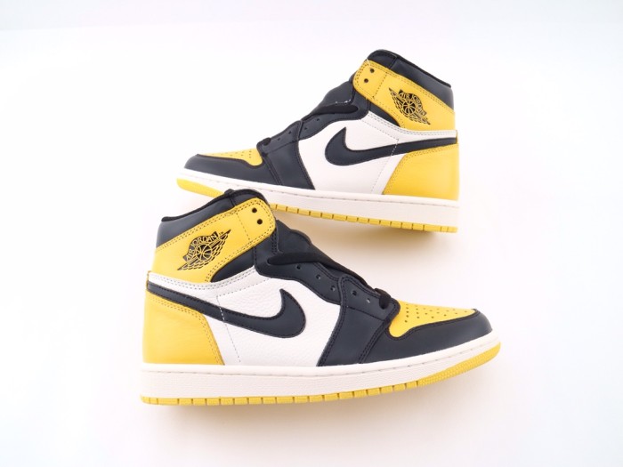 Jordan 1 Mid Yellow Toe Black
