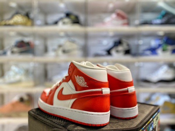 Jordan 1 Mid Syracuse (W)