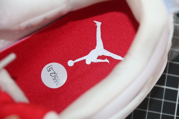 Jordan 4 Retro Metallic Red