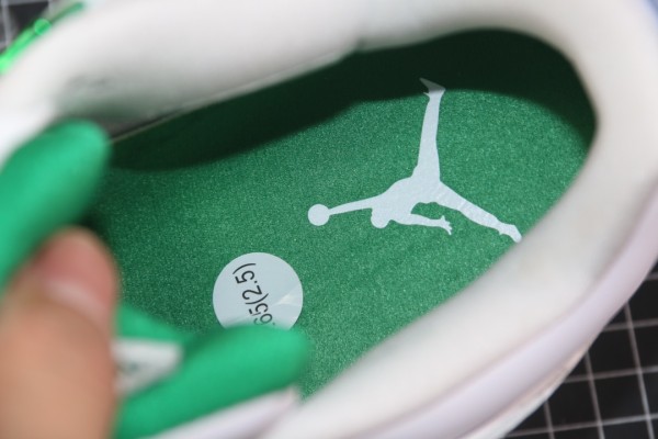 Jordan 4 Retro Metallic Green