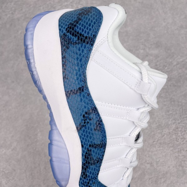 Jordan 11 Retro Low Snake Navy (2019)
