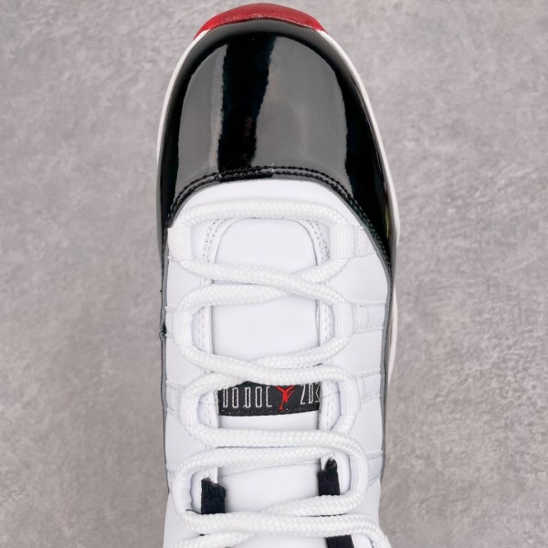 Jordan 11 Retro Low Concord Bred