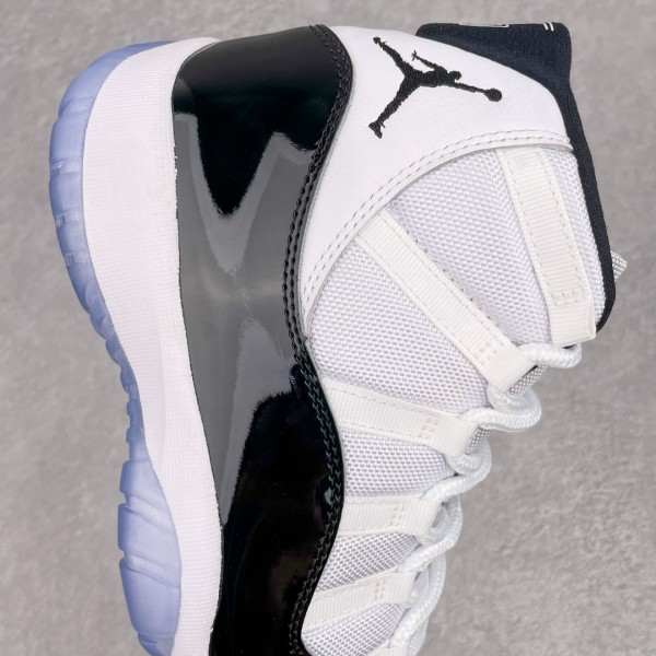 Jordan 11 Retro Concord (2018)