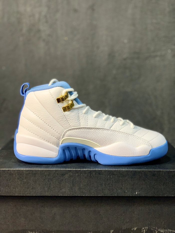 Jordan 12 Retro University Blue 2016