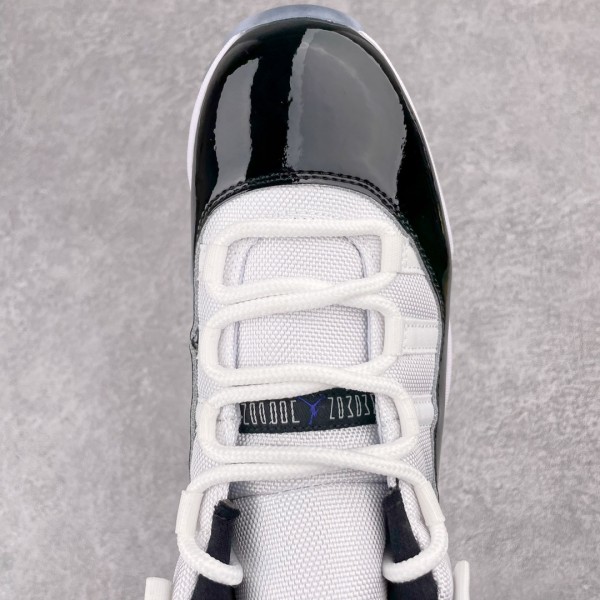Jordan 11 Retro Low Concord