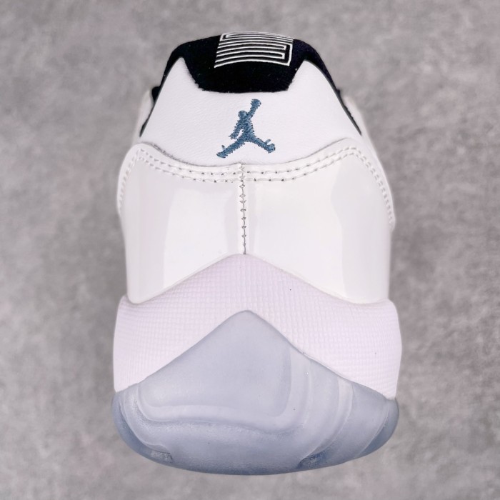 Jordan 11 Retro Low Legend Blue