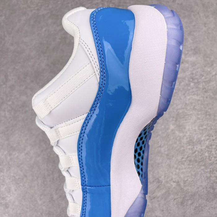 Jordan 11 Retro Low University Blue (2017)