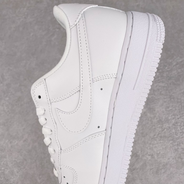 Nike Air Force 1 Low Supreme White