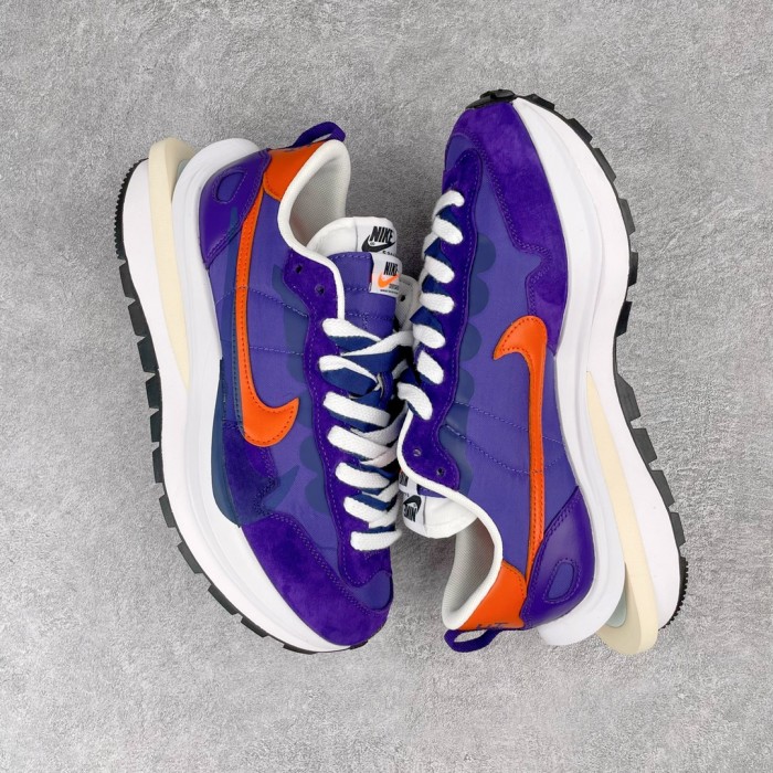 Nike Vaporwaffle sacai Dark Iris