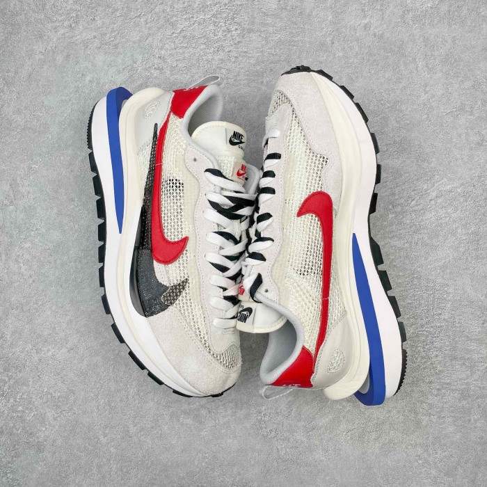 Nike Vaporwaffle sacai Sport Fuchsia Game Royal