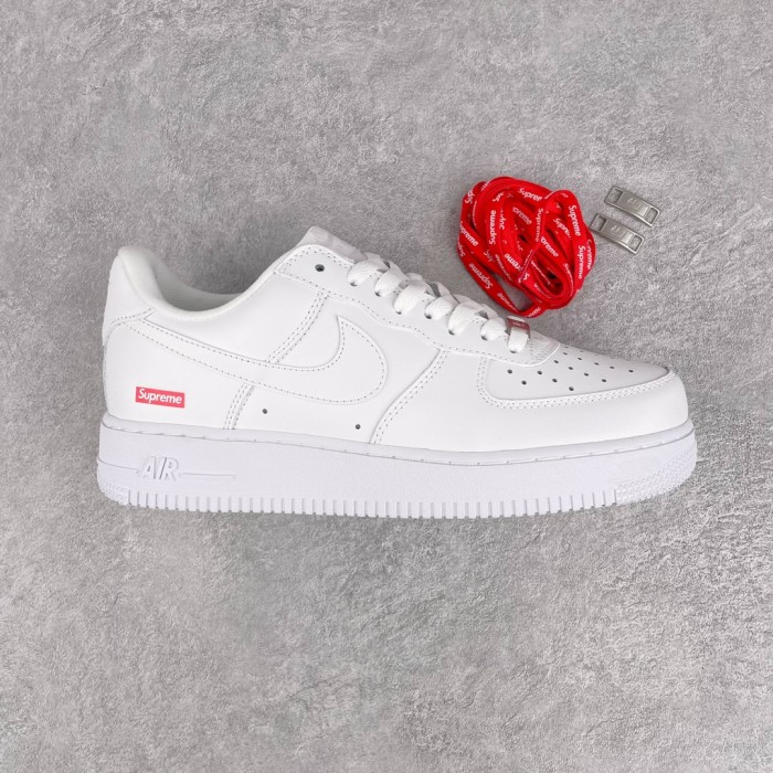 Nike Air Force 1 Low Supreme White