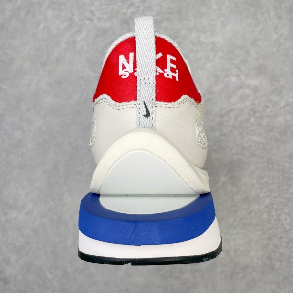 Nike Vaporwaffle sacai Sport Fuchsia Game Royal