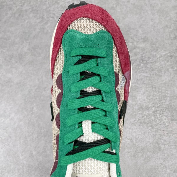 Nike Vaporwaffle sacai Villain Red Neptune Green