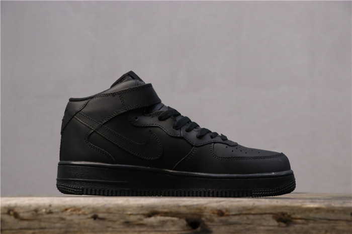 Nike Air Force 1 Mid '07 Triple Black (2021)