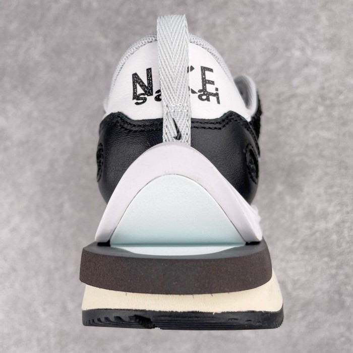 Nike Vaporwaffle sacai Black White