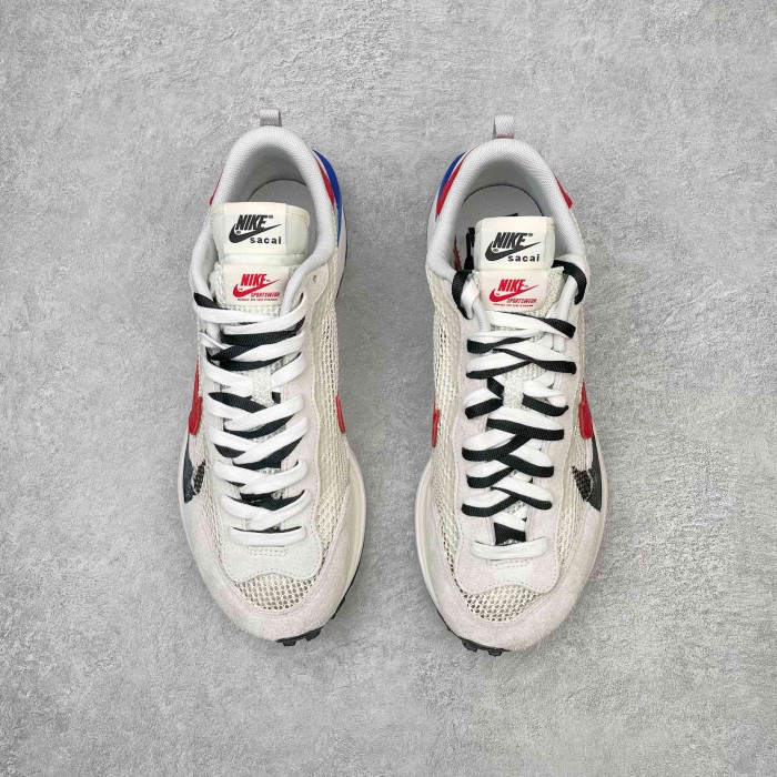 Nike Vaporwaffle sacai Sport Fuchsia Game Royal