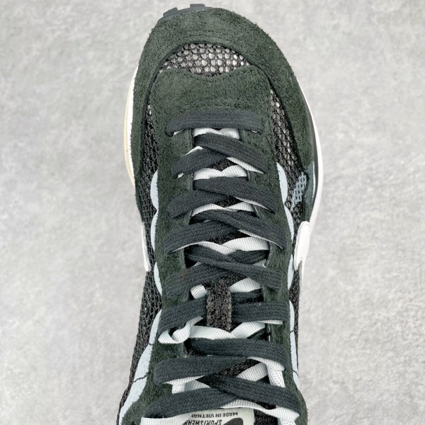 Nike Vaporwaffle sacai Black White