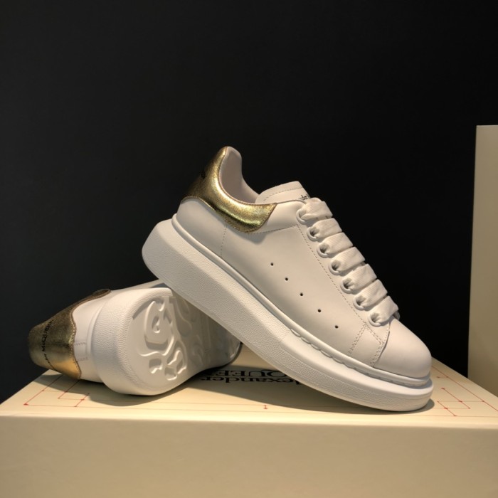 Alexander McQueen Oversized Light Gold (W)