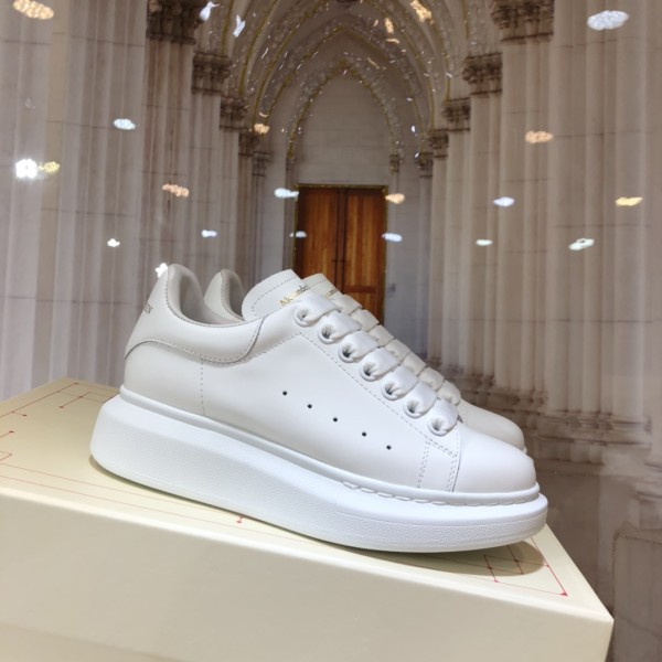 Alexander McQueen Oversized White