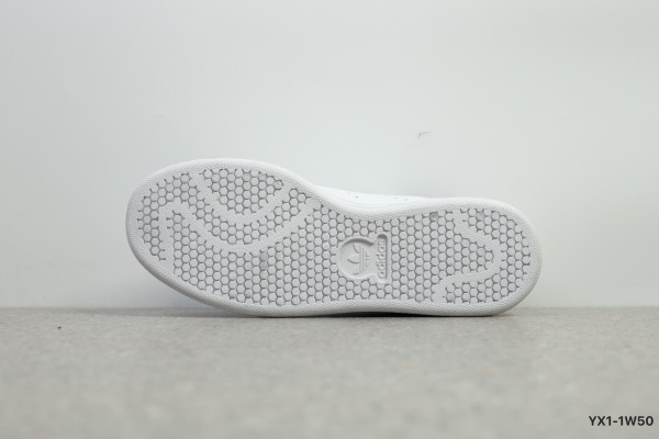 adidas Stan Smith Triple White