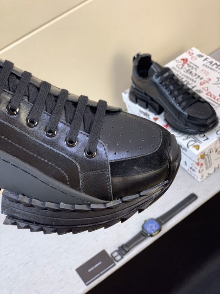 Dolce & Gabbana Low Tops Sneakers 37