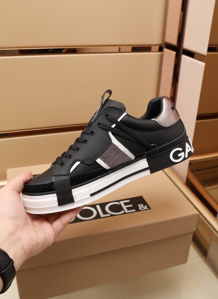 Dolce & Gabbana Low Tops Sneakers 25