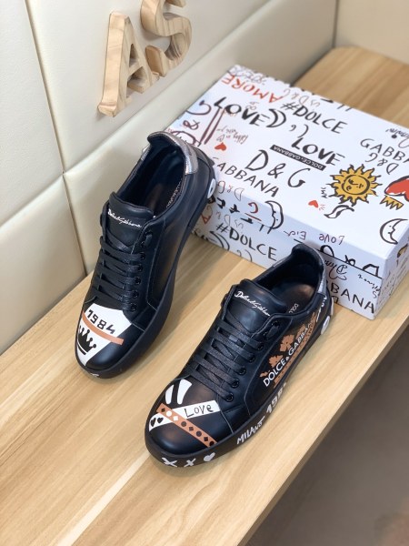 Dolce & Gabbana Low Tops Sneakers 124