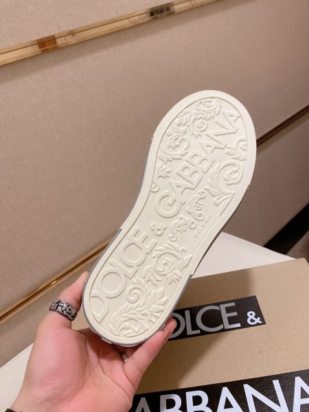 Dolce & Gabbana High-Tops chunky sneakers 18