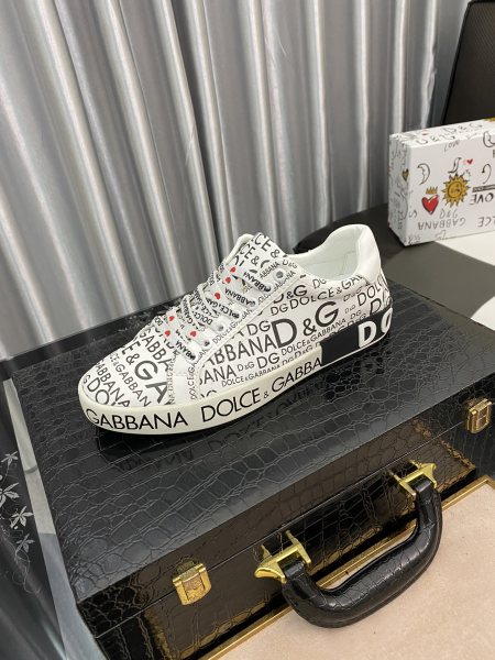 Dolce & Gabbana Low Tops Sneakers 108