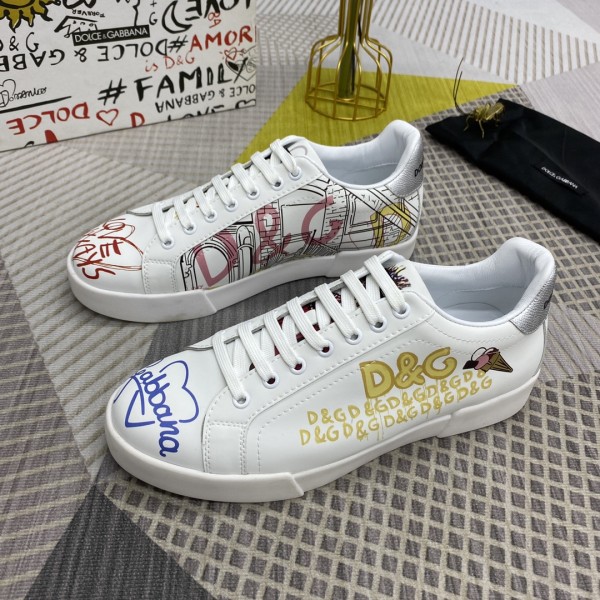 Dolce & Gabbana Low Tops Sneakers 100