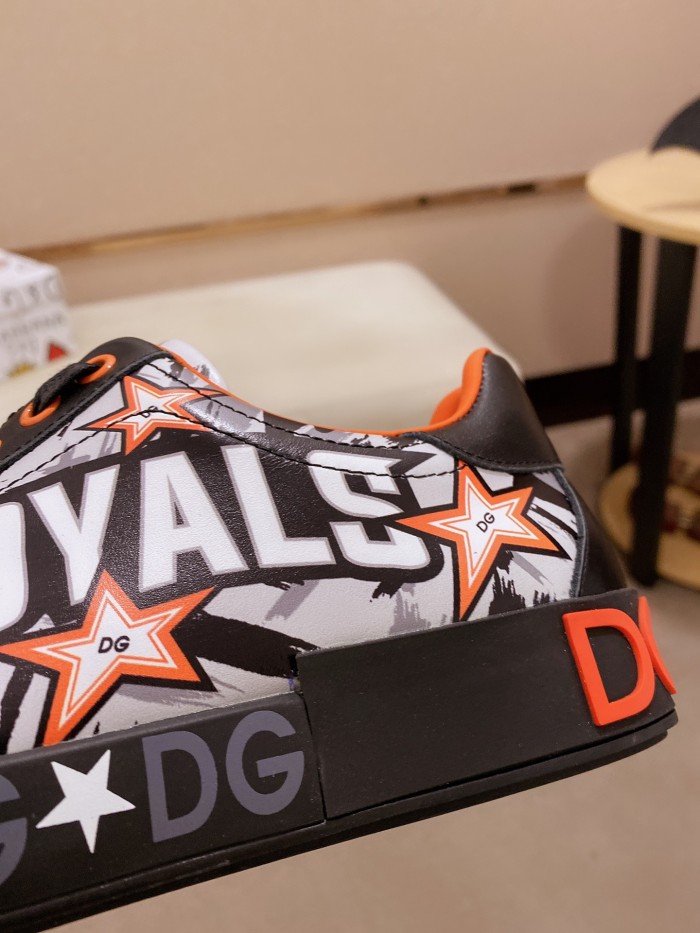 Dolce & Gabbana Low Tops Sneakers 132