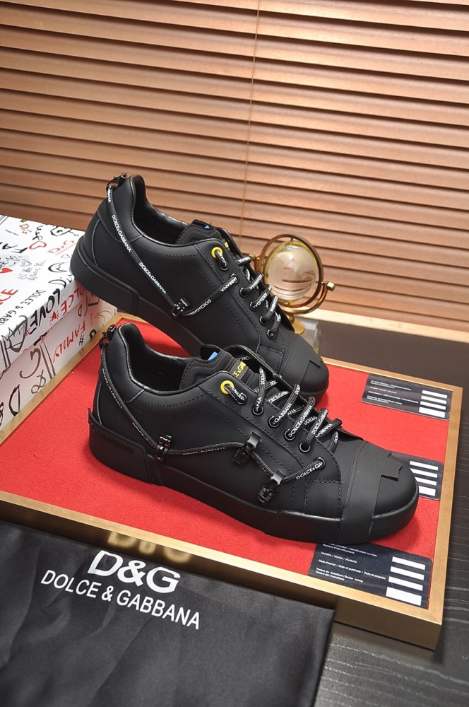 Dolce & Gabbana Low Tops Sneakers 61