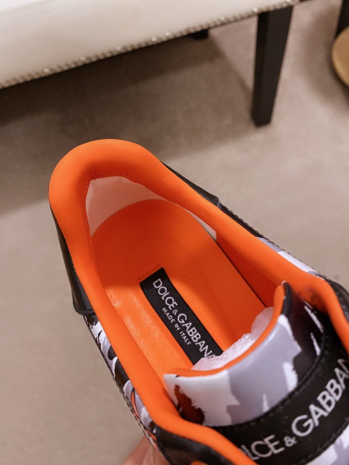 Dolce & Gabbana Low Tops Sneakers 132