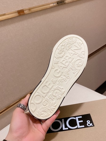 Dolce & Gabbana High-Tops chunky sneakers 17