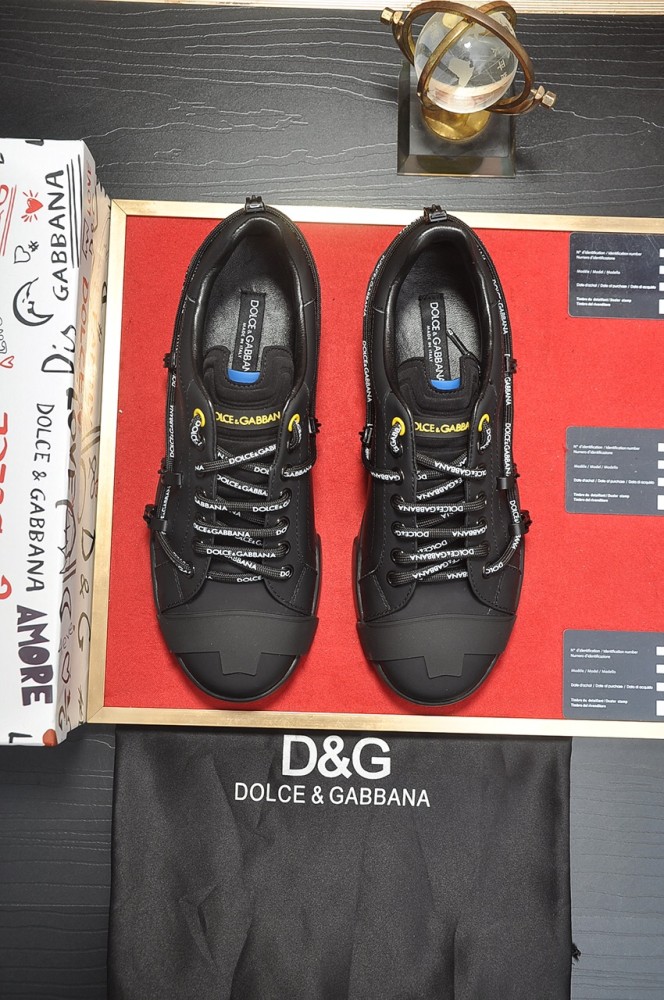 Dolce & Gabbana Low Tops Sneakers 61