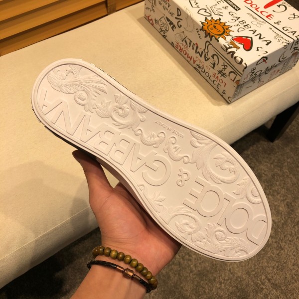 Dolce & Gabbana Low Tops Sneakers 136