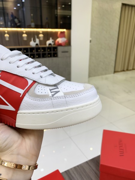 Valentino VL7N Bands 'White Red'