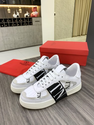 Valentino Garavani VL7N Sneaker Low Top White Black Grey