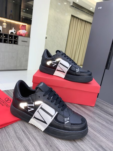 Valentino VL7N Bands 'Black White'