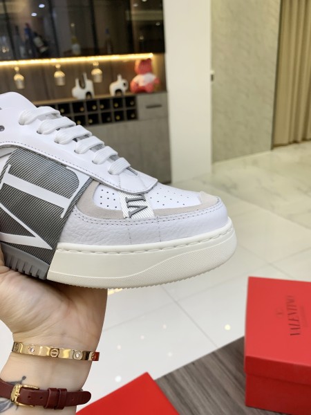 Valentino Garavani VL7N low-top sneakers 7