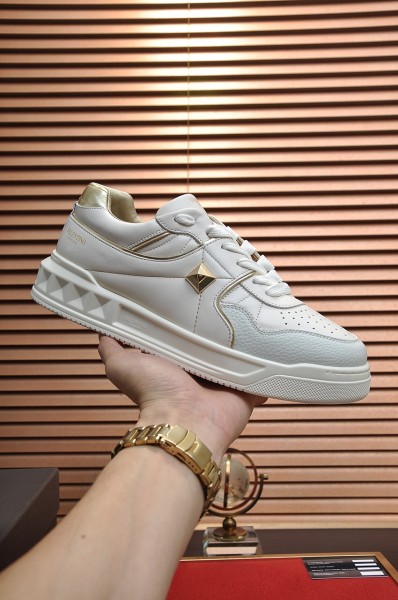 Valentino Garavani One Stud XL Leather Sneakers