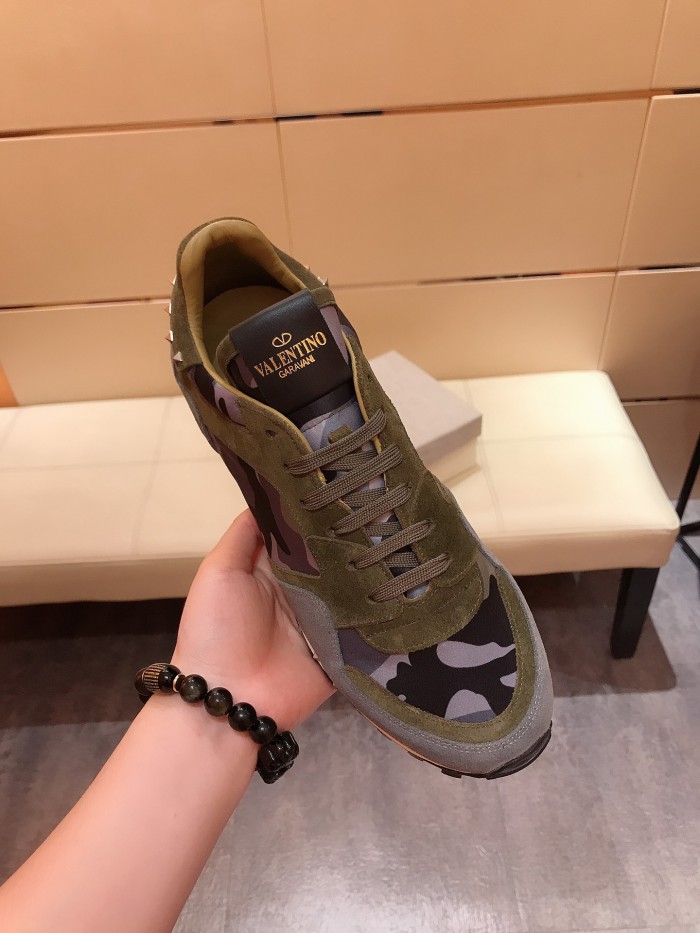 Valentino Garavani Rockrunner camouflage-print sneakers 16
