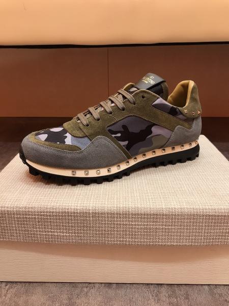 Valentino Garavani Rockrunner camouflage-print sneakers 16